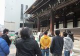 修復工事中の東本願寺を見学